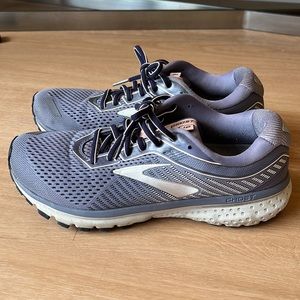 Brooks sneakers